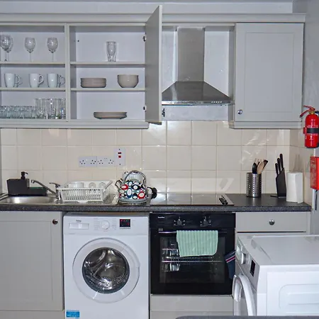 Flexible 1 Bed Centre - 1 Daire *