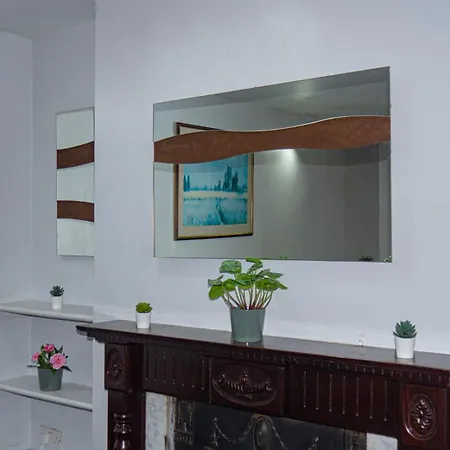 Flexible 1 Bed Apartment City Centre - 1