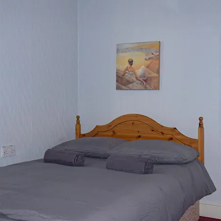 Flexible 1 Bed Apartment City Centre - 1